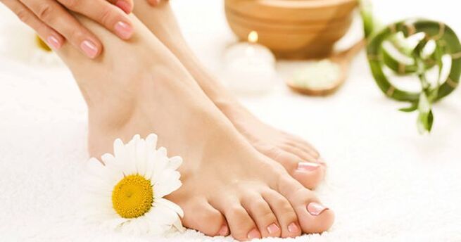 Treat fungus healthy toenails with folk remedies